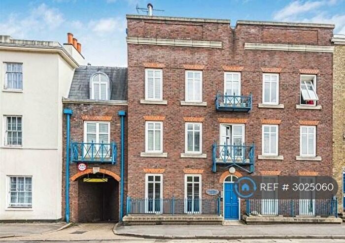1 Bedroom Flat To Rent In Castle Street, Reading, RG1