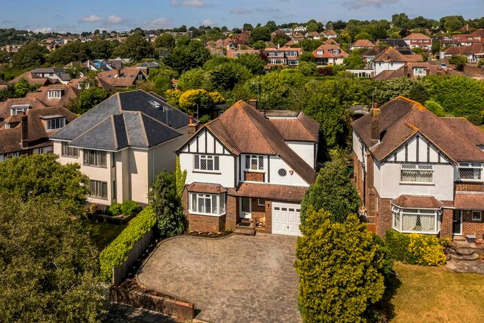 4 Bedroom Detached House To Rent In Benett Drive, Hove, BN3