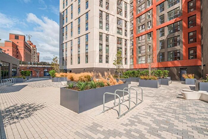 1 Bedroom Apartment To Rent In Phoenix, Saxton Lane, Leeds, LS9