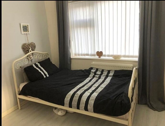 4 Bedroom House To Rent In Paulden Drive, Manchester, M35