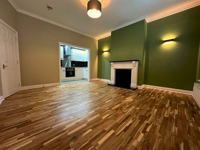 2 Bedroom Flat To Rent In Christchurch Road, Boscombe, Bournemouth, BH1