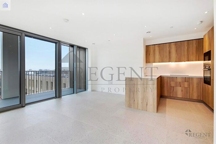 1 Bedroom Apartment To Rent In Jacquard Point, Tapestry Way, E1