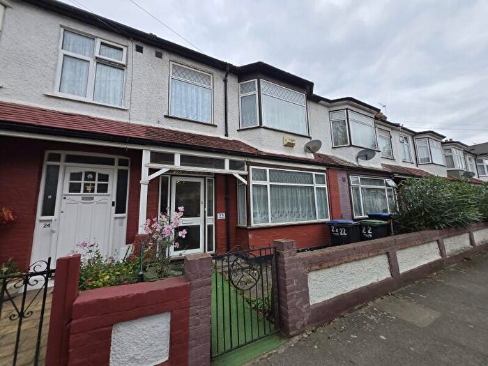 3 Bedroom Terraced House To Rent In Parkstone Avenue, Edmonton, N18