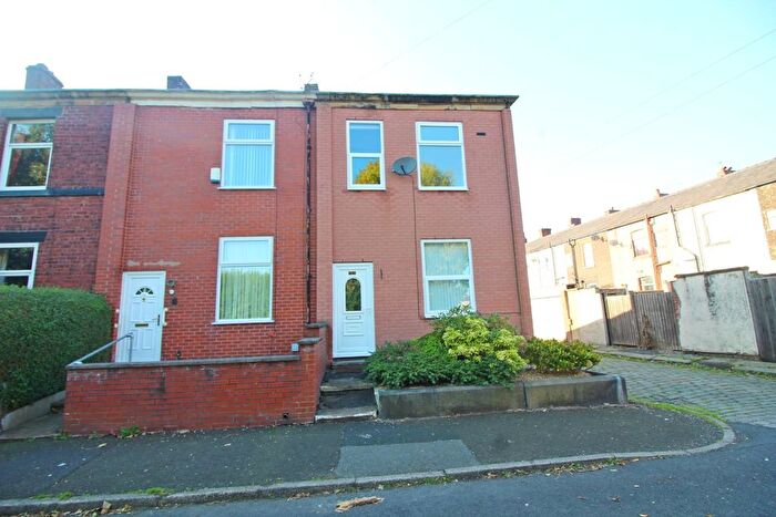 3 Bedroom Semi-Detached House To Rent In Ashworth Street, Bury, BL8