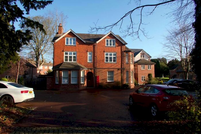 2 Bedroom Flat To Rent In Radford Street, Stone, Staffordshire, ST15