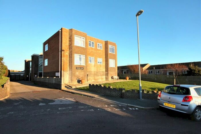 2 Bedroom Flat To Rent In Westhill Road, Wyke Regis, Weymouth, DT4