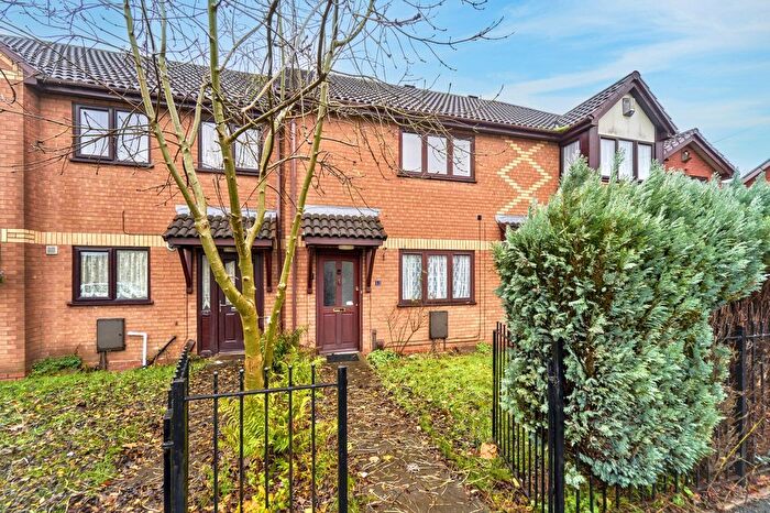 2 Bedroom Property For Sale In Wood Street, Wednesbury, West Midlands, WS10