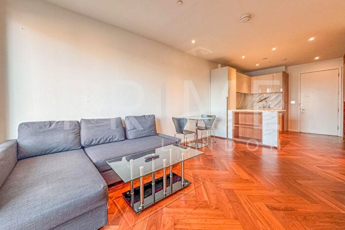 1 Bedroom Flat To Rent In Ambassador Building, Embassy Gardens, Nine Elms, SW8