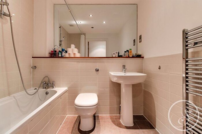 2 Bedroom Flat For Sale In Centre Point, Regent Street Chapel Allerton, Leeds, LS7