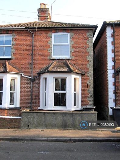 2 Bedroom Semi-Detached House To Rent In Acacia Road, Guildford, GU1