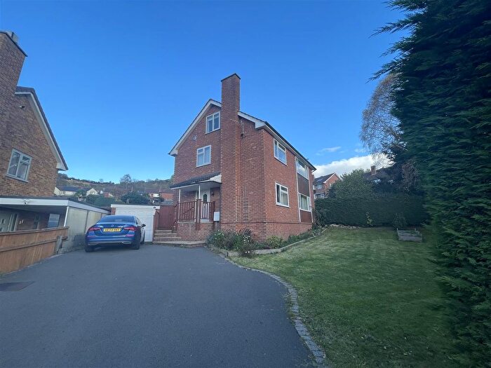 4 Bedroom Detached House For Sale In Woods Orchard Road, Tuffley, Gloucester, GL4