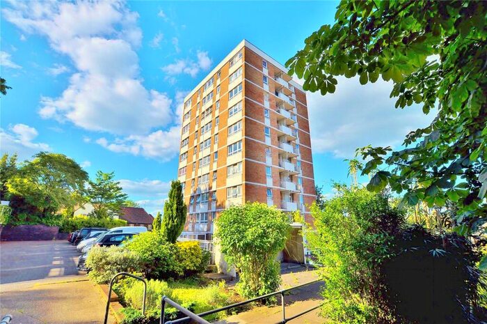 1 Bedroom Apartment To Rent In Mount Court, The Mount, Guildford, Surrey, GU2