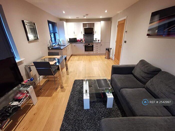 1 Bedroom Flat To Rent In Weldale Street, Reading, RG1