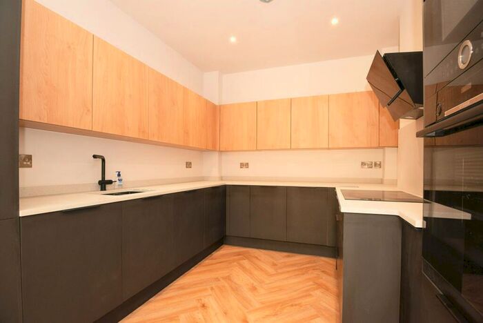 3 Bedroom Terraced House To Rent In Wyndham Road, Pontcanna, CF11