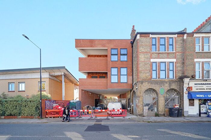 1 Bedroom Detached House To Rent In Landor Rd, London, SW9