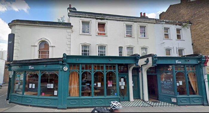 2 Bedroom Apartment To Rent In Berrylands Road, Surbiton, KT5