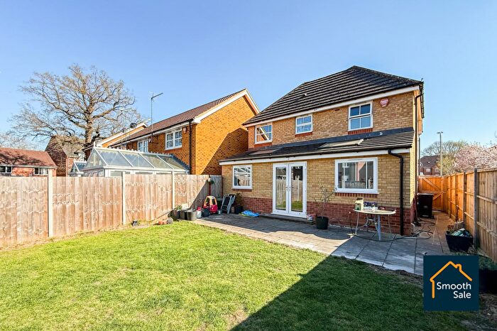3 Bedroom Detached House For Sale In Howell Close, Reading, RG2