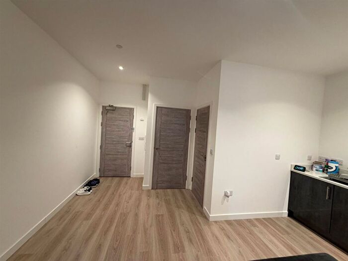 2 Bedroom Flat To Rent In Broadway, Peterborough, PE1