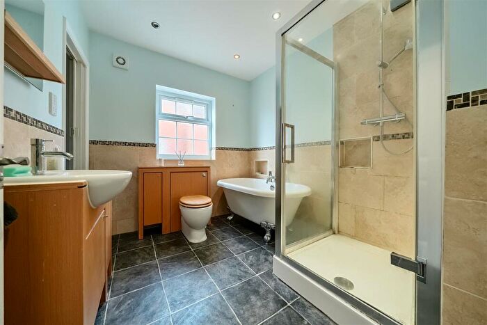 2 Bedroom Semi-Detached House For Sale In Pinewood Avenue, Crowthorne, Berkshire, RG45