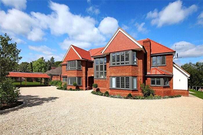 3 Bedroom Apartment For Sale In Woodchester Park, Knotty Green, Beaconsfield, Buckinghamshire, HP9