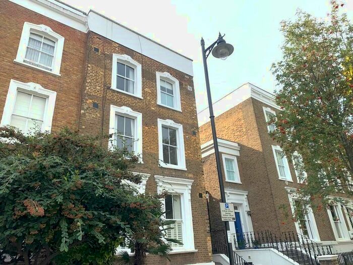 1 Bedroom Flat To Rent In Oakley Road, Essex Road, N1