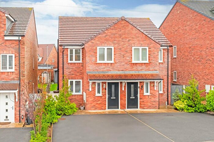 3 Bedroom Semi-Detached House For Sale In Fern Close, Connah's Quay, CH5