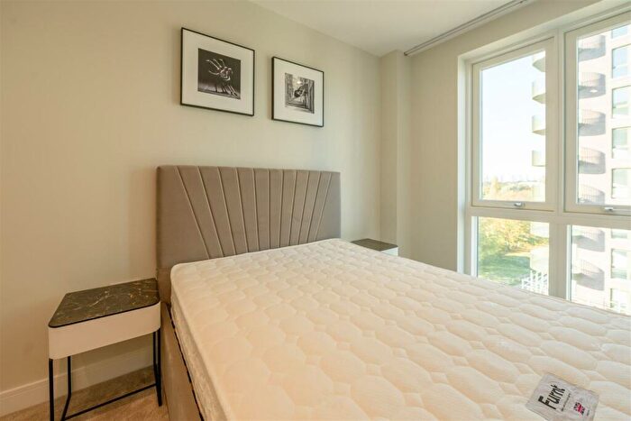 2 Bedroom Apartment To Rent In Astell Road, London, SE3