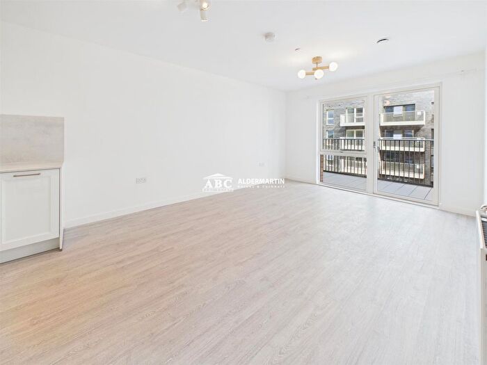 1 Bedroom Flat To Rent In Donovan Way, Harrow, HA1