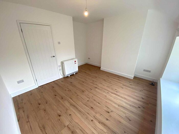 1 Bedroom Flat To Rent In Main Street, Kirklington, NG22