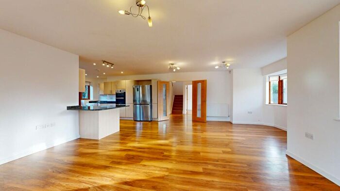 4 Bedroom Detached Bungalow To Rent In Pipers Green Lane, HA8