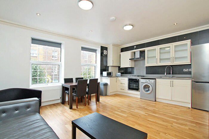 4 Bedroom Flat To Rent In New Road, Whitechapel, London, E1