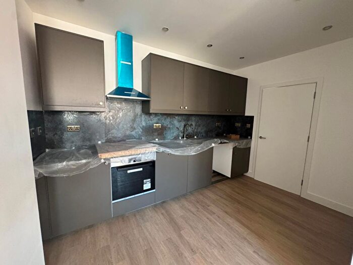 2 Bedroom Flat To Rent In A North End, CR0