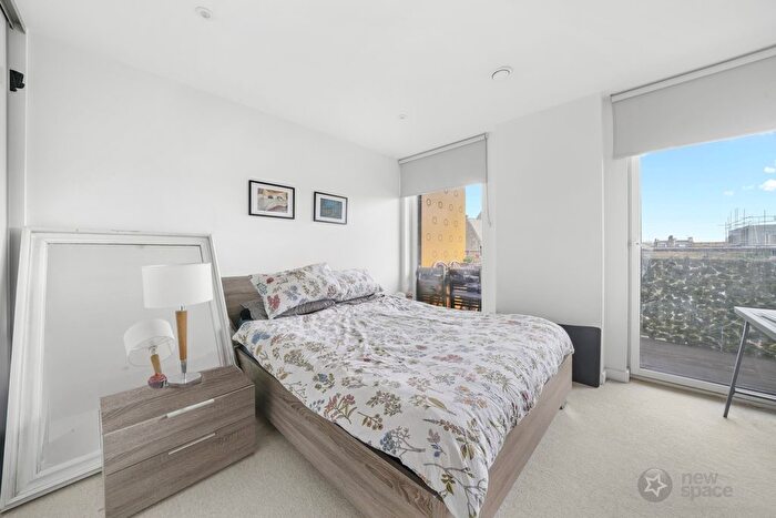 1 Bedroom Flat To Rent In Tinderbox, Octavius Street, Deptford, SE8