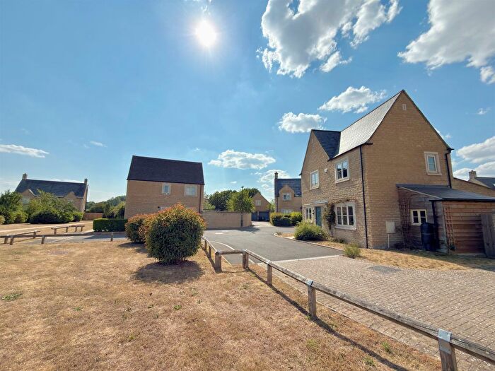 4 Bedroom Detached House For Sale In Milking Path Way, Fairford, GL7