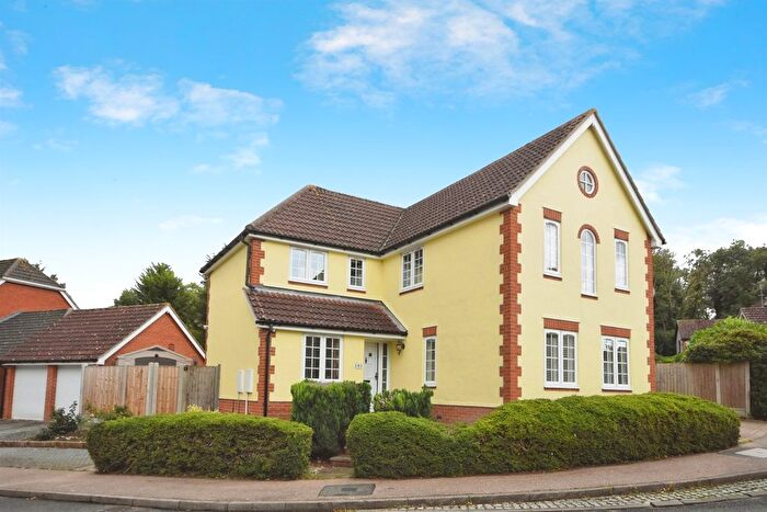 5 Bedroom Detached House For Sale In Bridport Way, Braintree, CM7