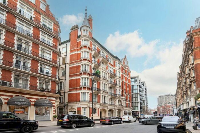 Studio To Rent In Knightsbridge, Knightsbridge, London, SW1X