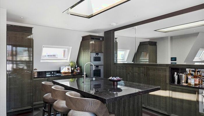 3 Bedroom Maisonette To Rent In Prince Of Wales Terrace, London, W8