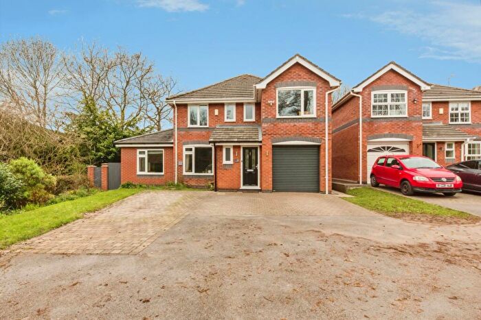 4 Bedroom Detached House For Sale In Lochmaben Close, Holmes Chapel, Crewe, Cheshire, CW4