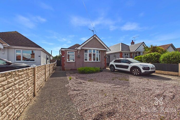 2 Bedroom Bungalow For Sale In Rhuddlan Road, Rhyl, Denbighshire, LL18