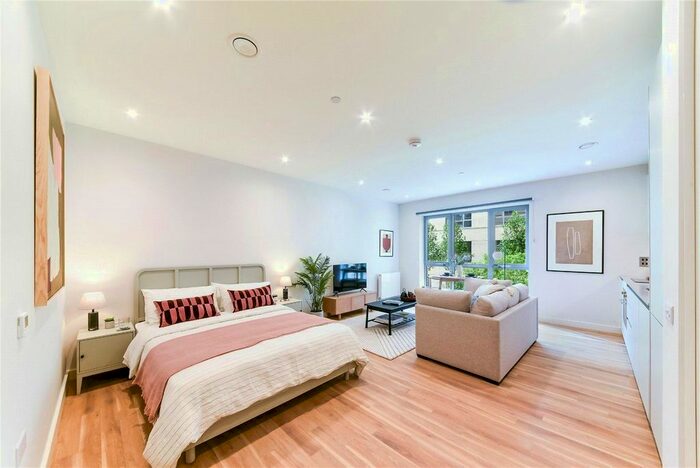 Studio To Rent In Lyons Dock House, Oldfield Lane North, Greenford, UB6