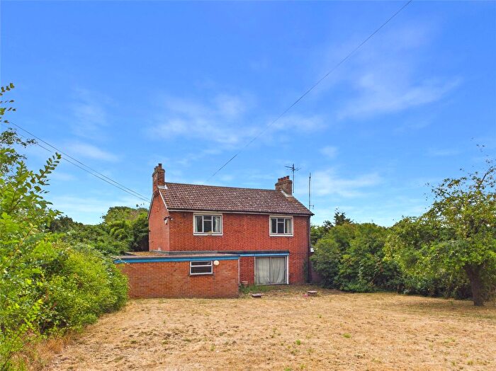 3 Bedroom Detached House For Sale In Thurleston Lane, Akenham, Ipswich, Suffolk, IP1