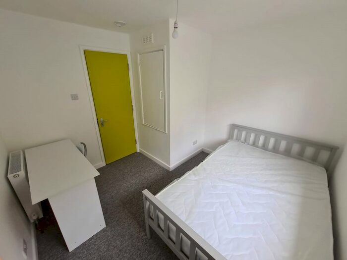 6 Bedroom Terraced House To Rent In Pound Drive, Fishponds, Bristol, BS16