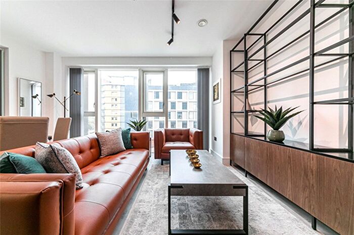 2 Bedroom Flat To Rent In Portal Way, London, W3