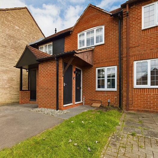 2 Bedroom Terraced House To Rent In Dunlin Close, Quedgeley, GL2
