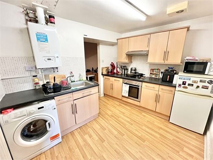 2 Bedroom Town House For Sale In Llangyfelach Road, Brynhyfryd, Swansea, SA5