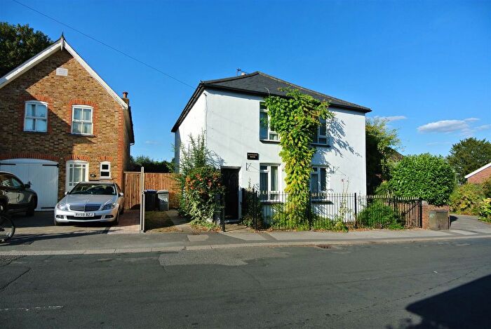 4 Bedroom Property For Sale In Blacklocks Amp; Middle Hill, Englefield Green, TW20