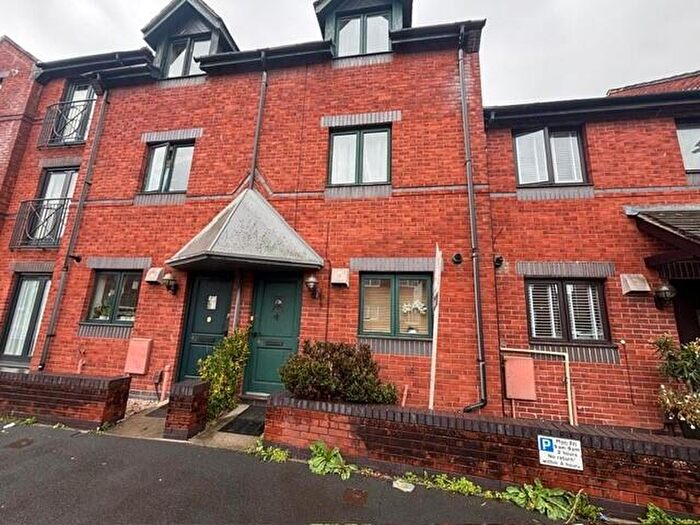 4 Bedroom House To Rent In Water Lane, Haven Banks, EX2