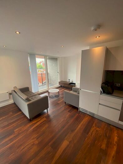 3 Bedroom Flat To Rent In Regent Road, Manchester, M3