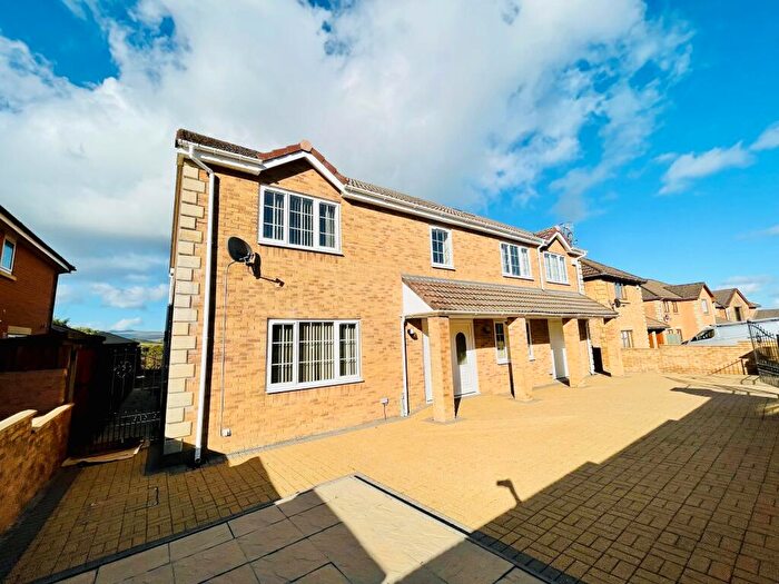 5 Bedroom Detached House To Rent In Clos Cribyn, CF48