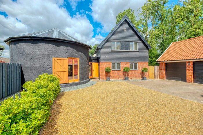 4 Bedroom Detached House For Sale In Mill Barn, Old Mill Close, Worlingworth, Woodbridge, Suffolk, IP13